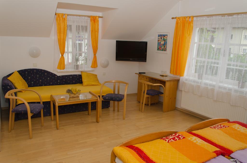 Penzion Andy Decin Zimmer foto